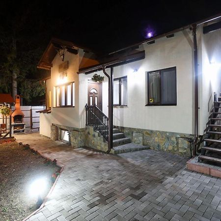 Casa Andy Hotel บุชเตนี ภายนอก รูปภาพ
