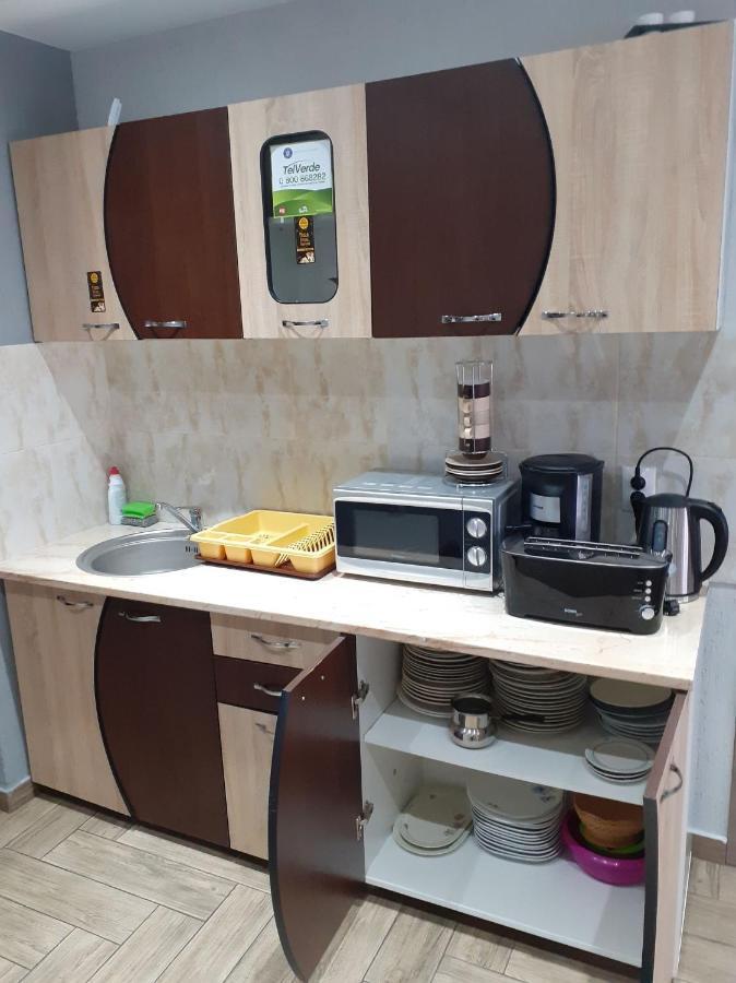 Casa Andy Hotel บุชเตนี ภายนอก รูปภาพ
